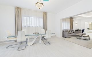 Apartament modern cu 4 camere pe Bulevardul Dacia - Poză 16