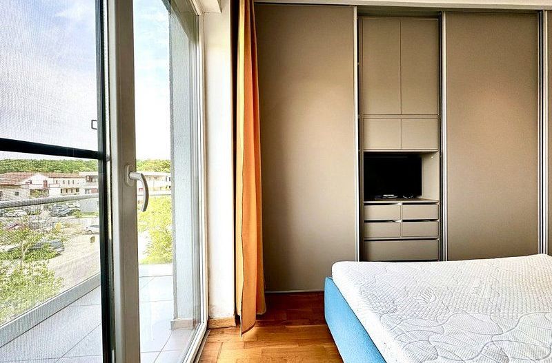 Apartament cu 2 camere, priveliște spre pădure, cochet si primitor, zona Lipovei - Poză 22