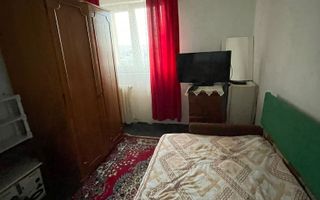 Apartament cu 4 camere de vanzare, Zona Cetate - Poză 4