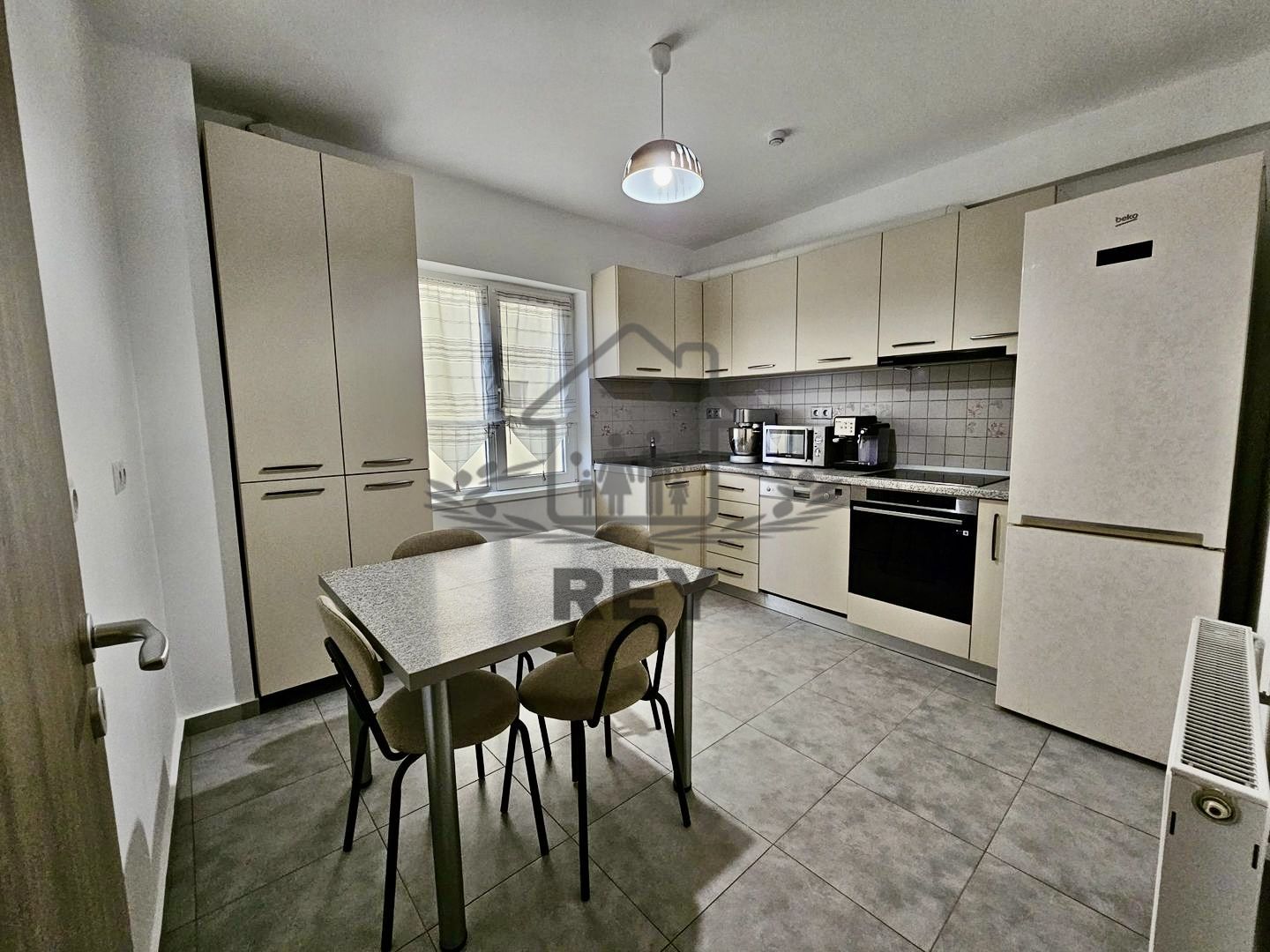 Apartament de vânzare – 3 camere | Șelimbăr, zona Pictor Nicolae Brana - Poză 1