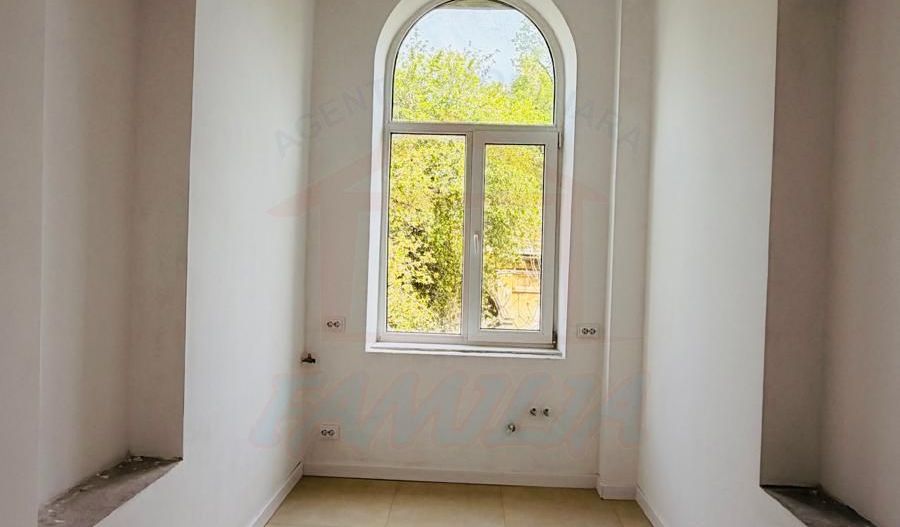 Apartament în casă, acces separat,  ultracentral, lângă Primări, Galat - Poză 4