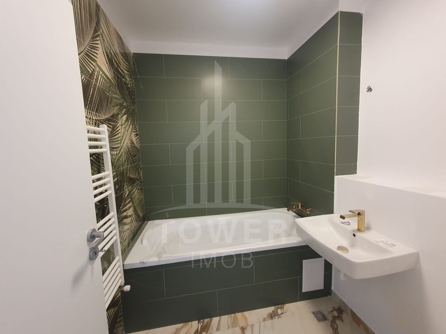 Apartament cu 4 camere de vânzare | Zona Hipodrom 3 - Poză 8