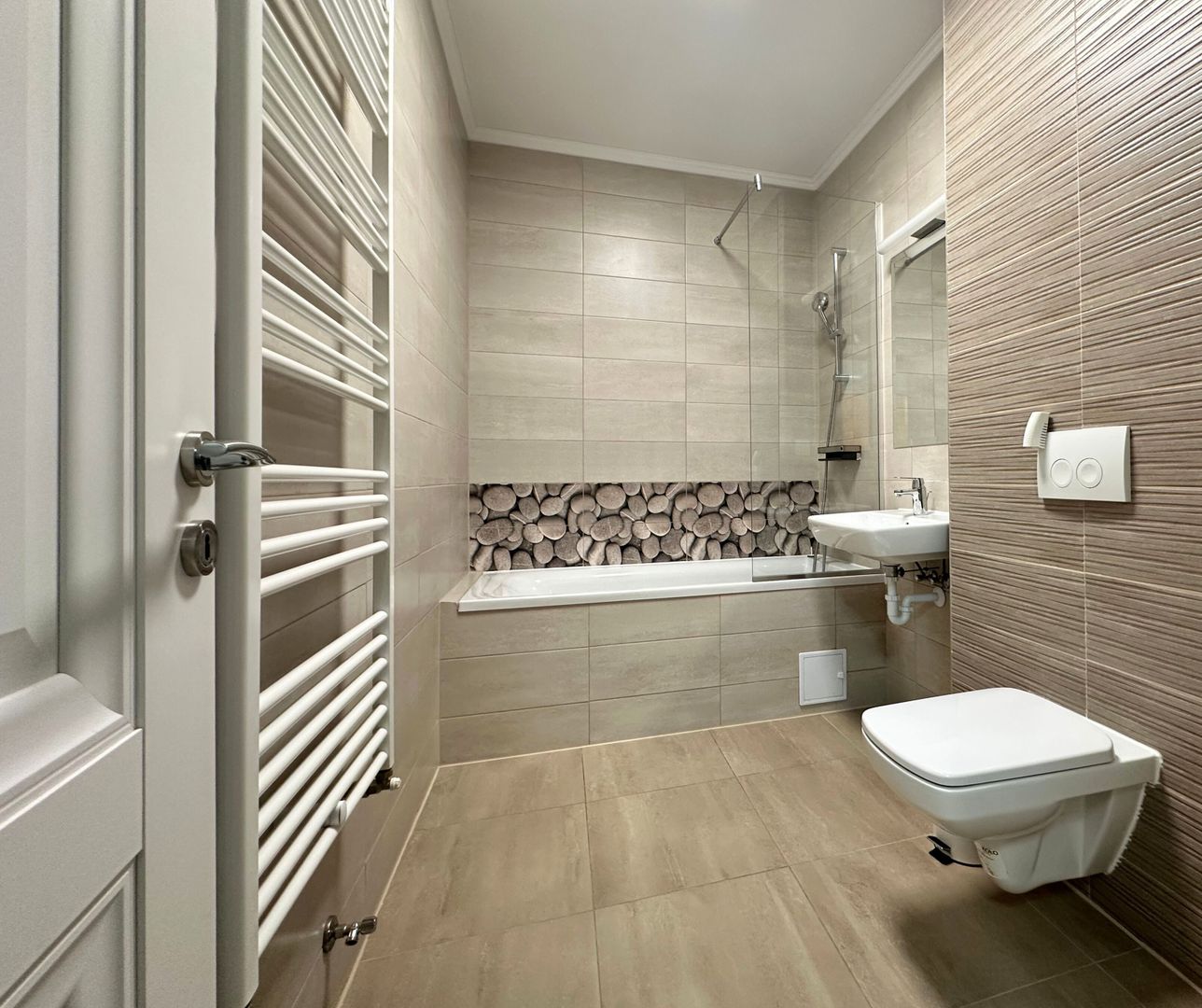 Vânzare Apartament 2 camere mobilat Avantgarden 3 faza 4 - Poză 14