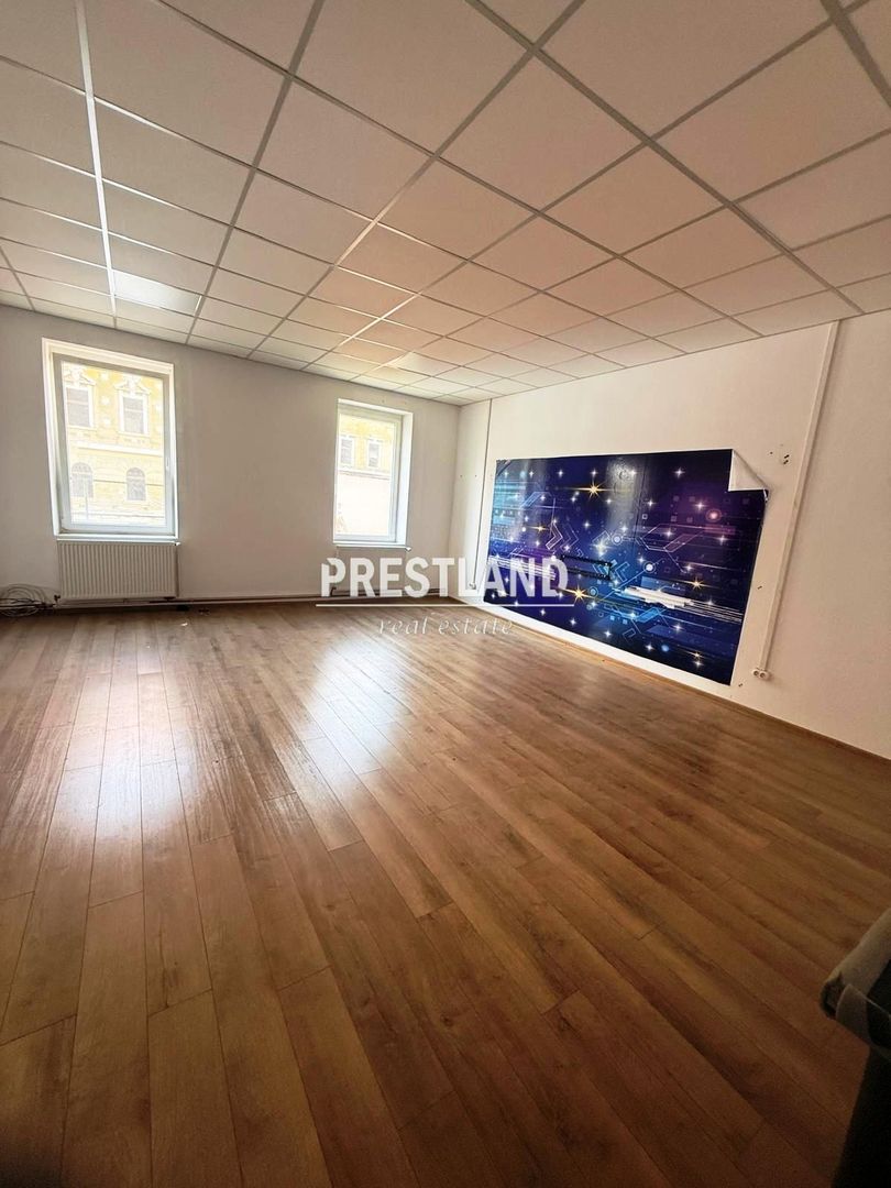 Inchiriez spatiu !! - Poză 1