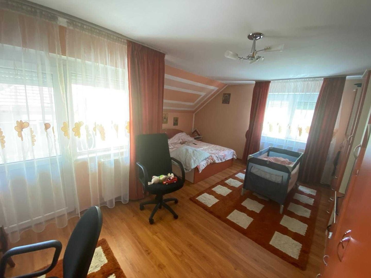 Vand Proprietate cu două case separate în aceeași curte, zona Cloșca - Poză 7