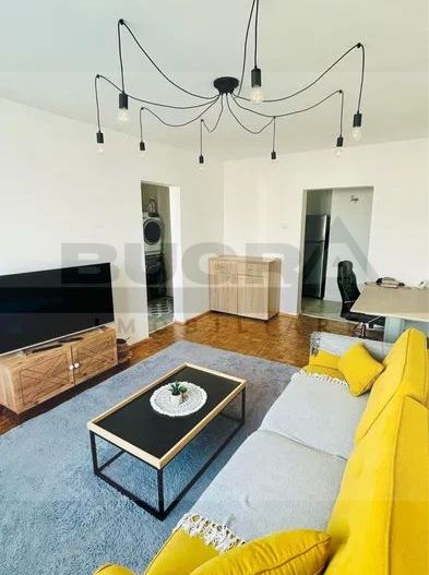 Apartament 2 camere, 56mp, etaj intermediar, parcare, zona centrala - Poză 1