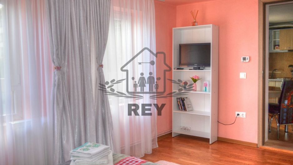 Apartament renovat, 2 camere cu terasa,, zona Constituției - Poză 10