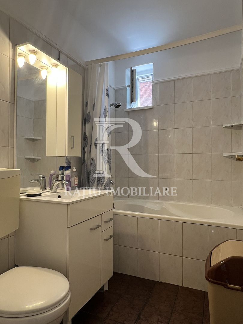 Apartament cu 3 camere | Gheorghe Magheru | Central | Oradea - Poză 7