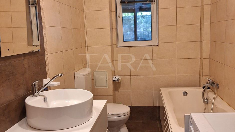 Apartament cu 4 Camere, Europa,  Parcare Subterană. - Poză 10