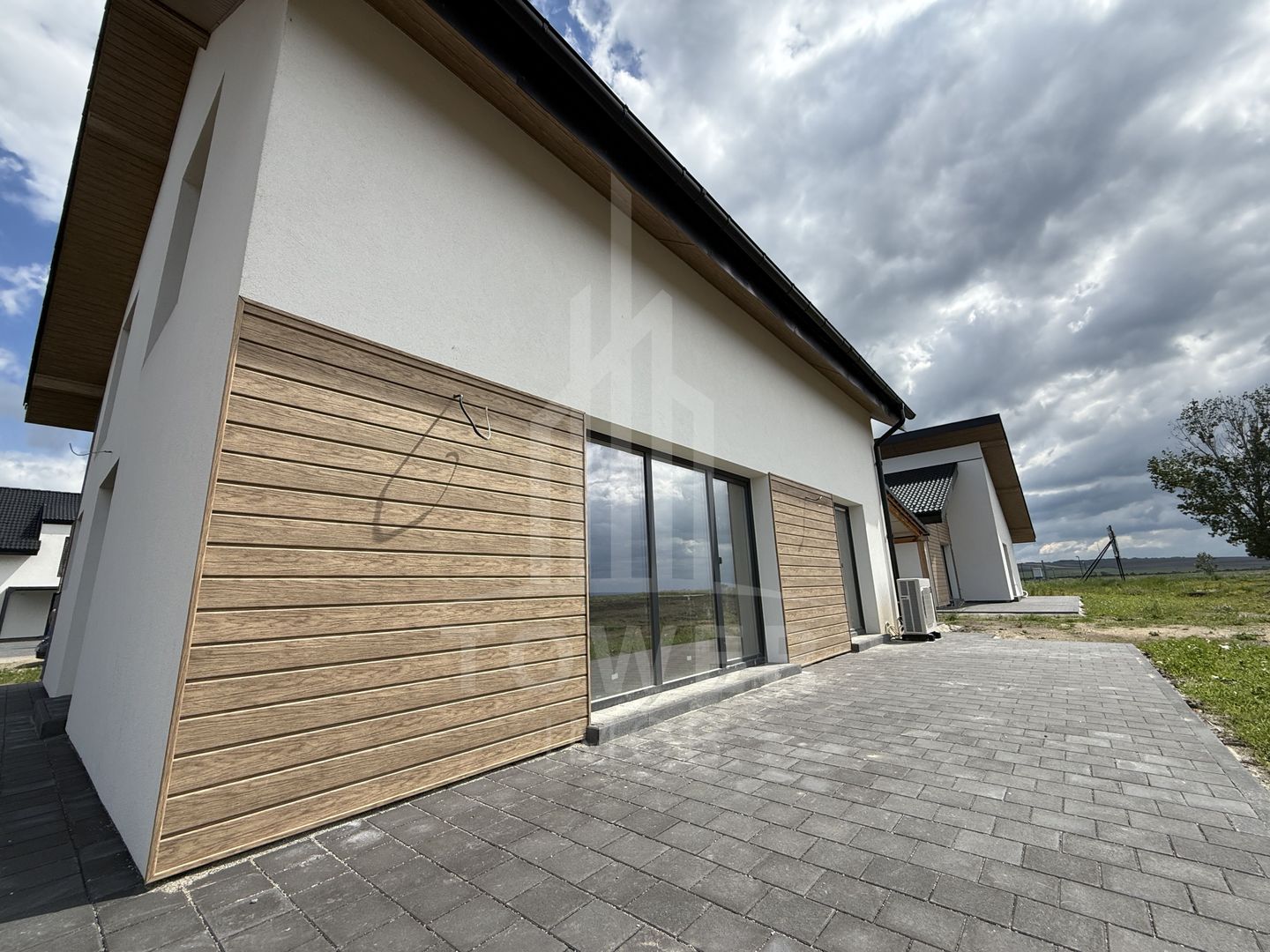 Casă individuală INDEPENDENTĂ ENERGETIC - Poză 3