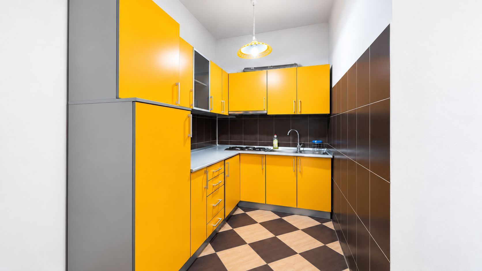 De vânzare/ închiriat Apartament istoric, 2 camere, Central Arad - Poză 5