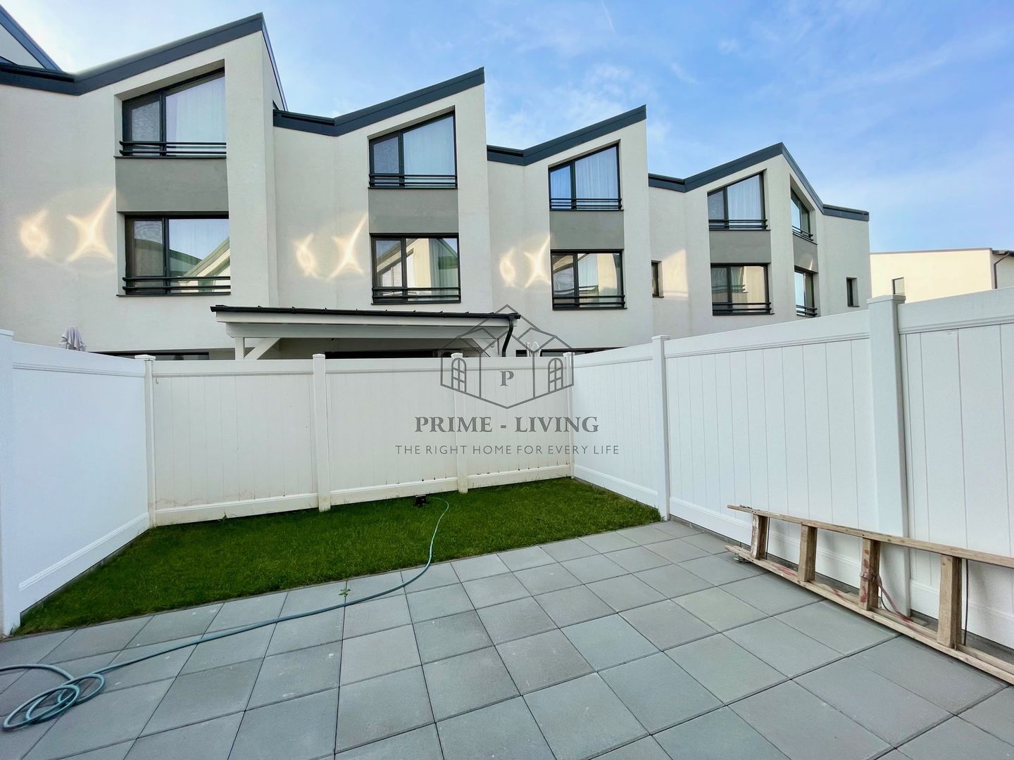 CASA NOU CONSTRUITA CU 5 CAMERE IN COMPLEX LA INCHIRIERE IN PIPERA - Poză 6