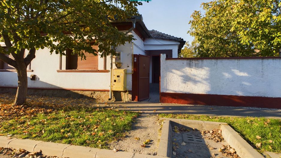 Casă cu 4 camere de vânzare în Sega - Poză 14