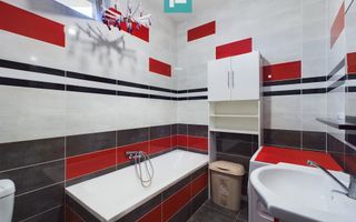 Apartament la casă - 3 camere, Pârneava - Poză 14