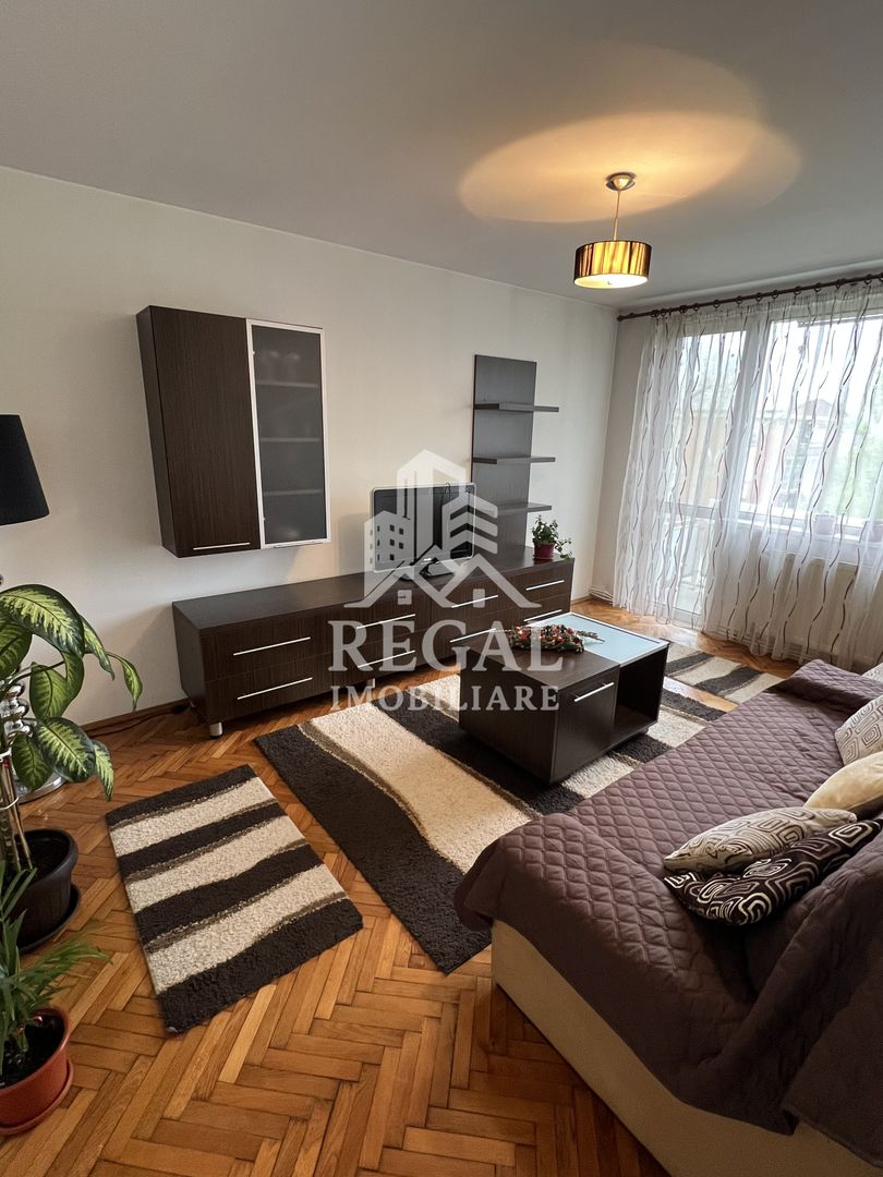 Apartament 3 camere de vânzare – Micro 4 | Decomandat | 57 mp - Poză 2