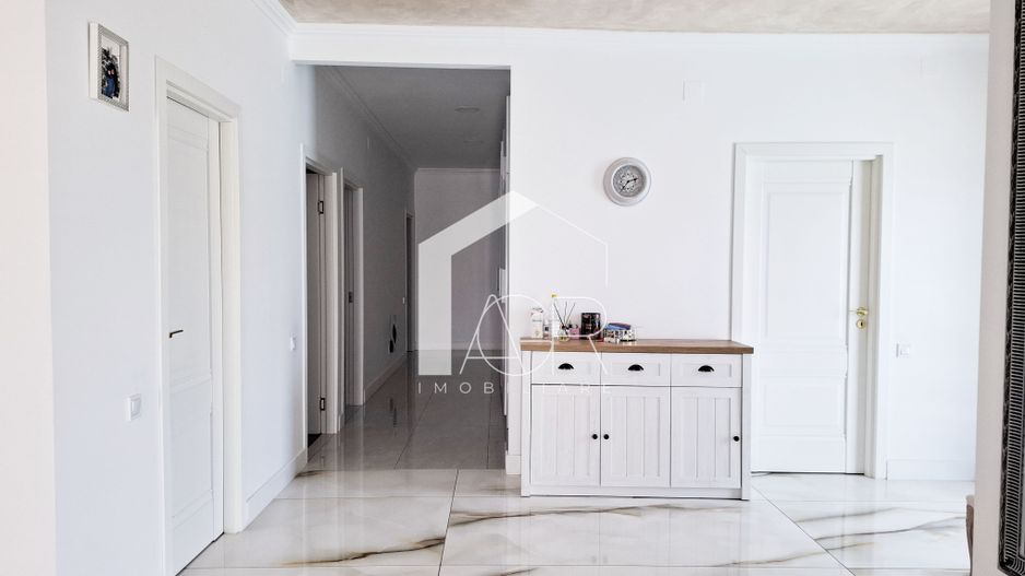 Casa cu 4 camere, parter, Targsoru Nou - Poză 8