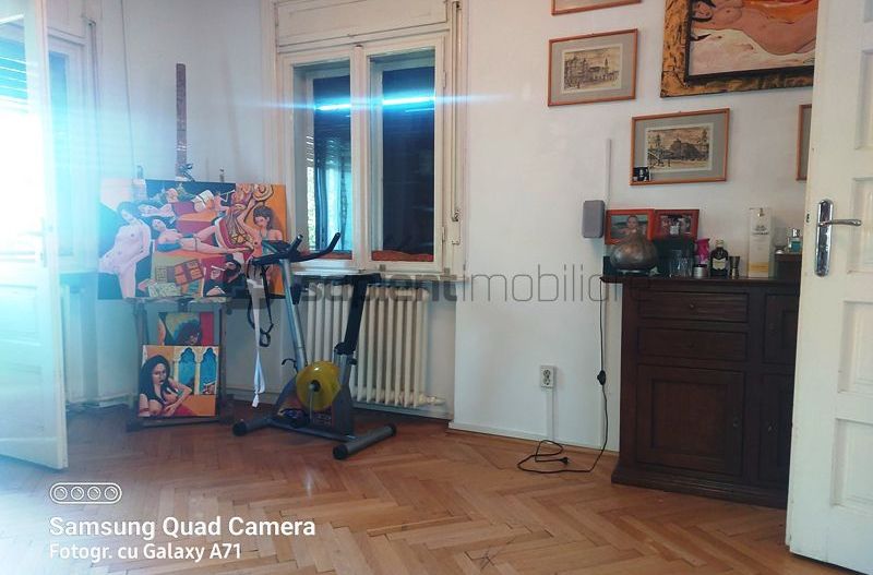 Casa cu 6 camere str.E Teodoroiu - Poză 13