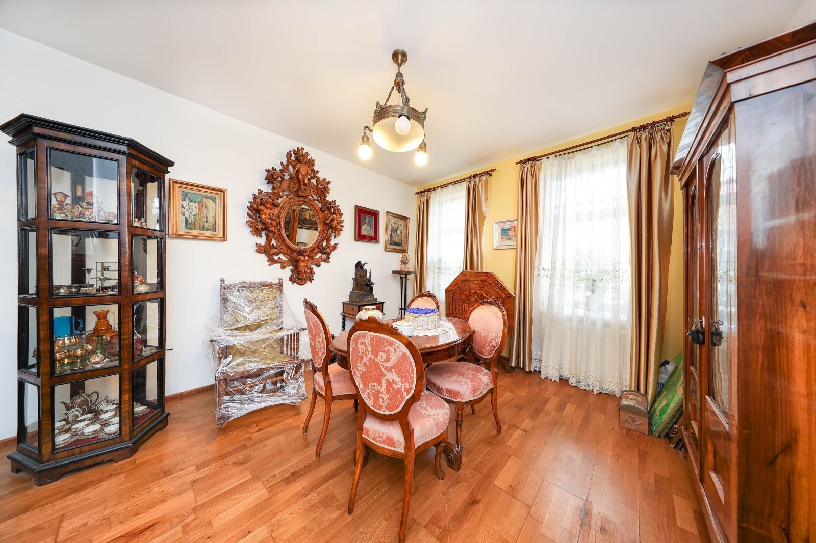 Casă deosebită de vânzare în centrul Brașovului - Poză 18