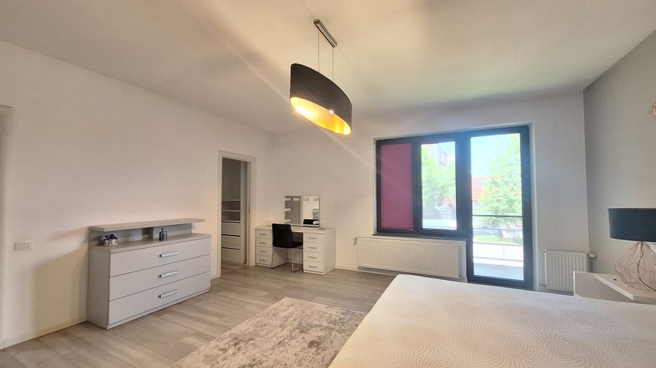 Duplex 4 cam 3 bai parcare&curte Prelungirea Ghence str. Maracineni - Poză 5