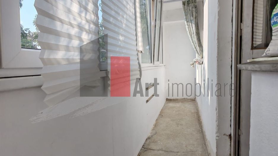 Apartament 3 camere Drumul Taberei langa metrou Valea Ialomitei - Poză 8