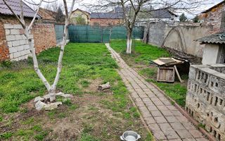 Casa 3 camere, 2 bai, mobilata, utilata, 645 mp teren, zona Lipoveni - Poză 3