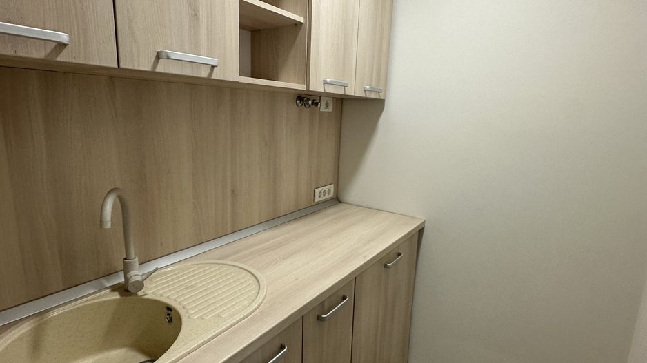 Spatii de birouri Ultracentral suprafață  de 66.7  mp - Poză 6