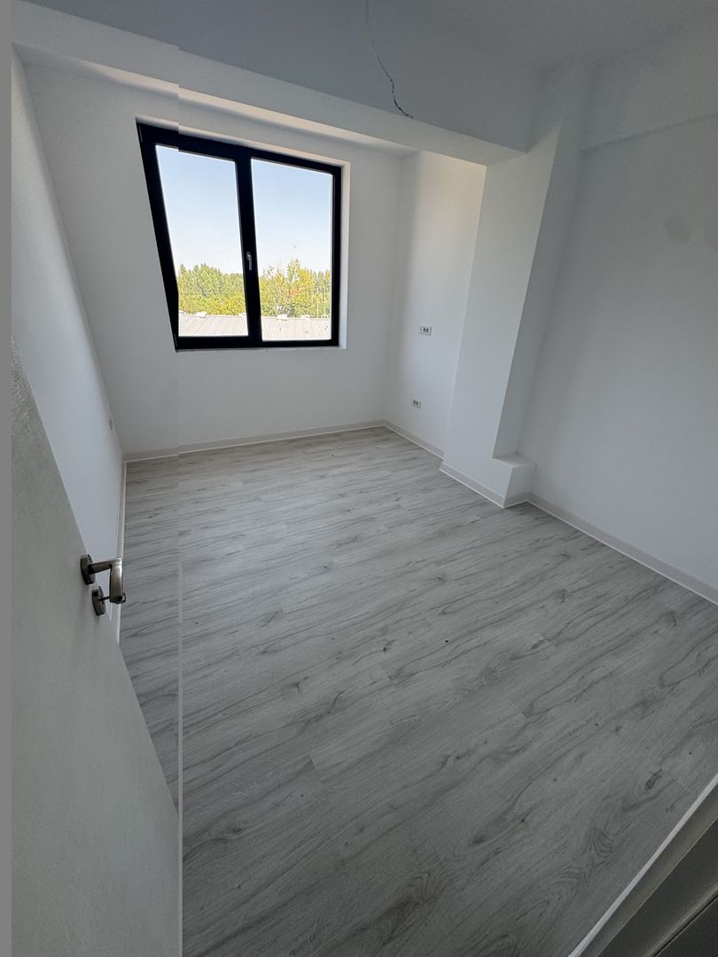 Apartamente GATA Otopeni central 2 camere, PARCARE SUBTERANA - Poză 2