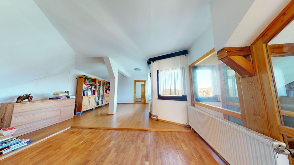 Casa deodebita zona Sacele -central - Poză 5