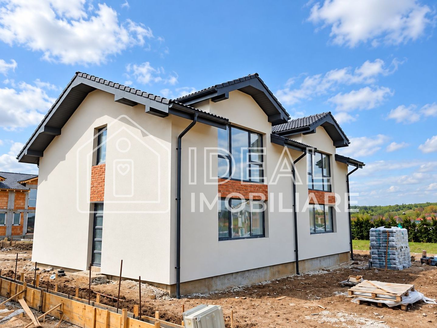 Duplex Modern la cheie si 270 de mp de curte, in Cisnadie - Poză 1