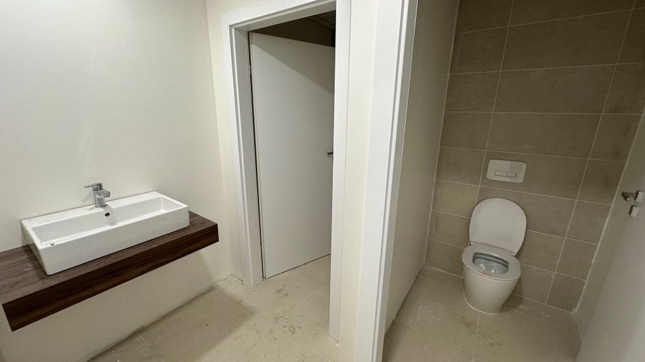 Spatiu comercial 425  mp / 12 locuri de PARCARE - Poză 8
