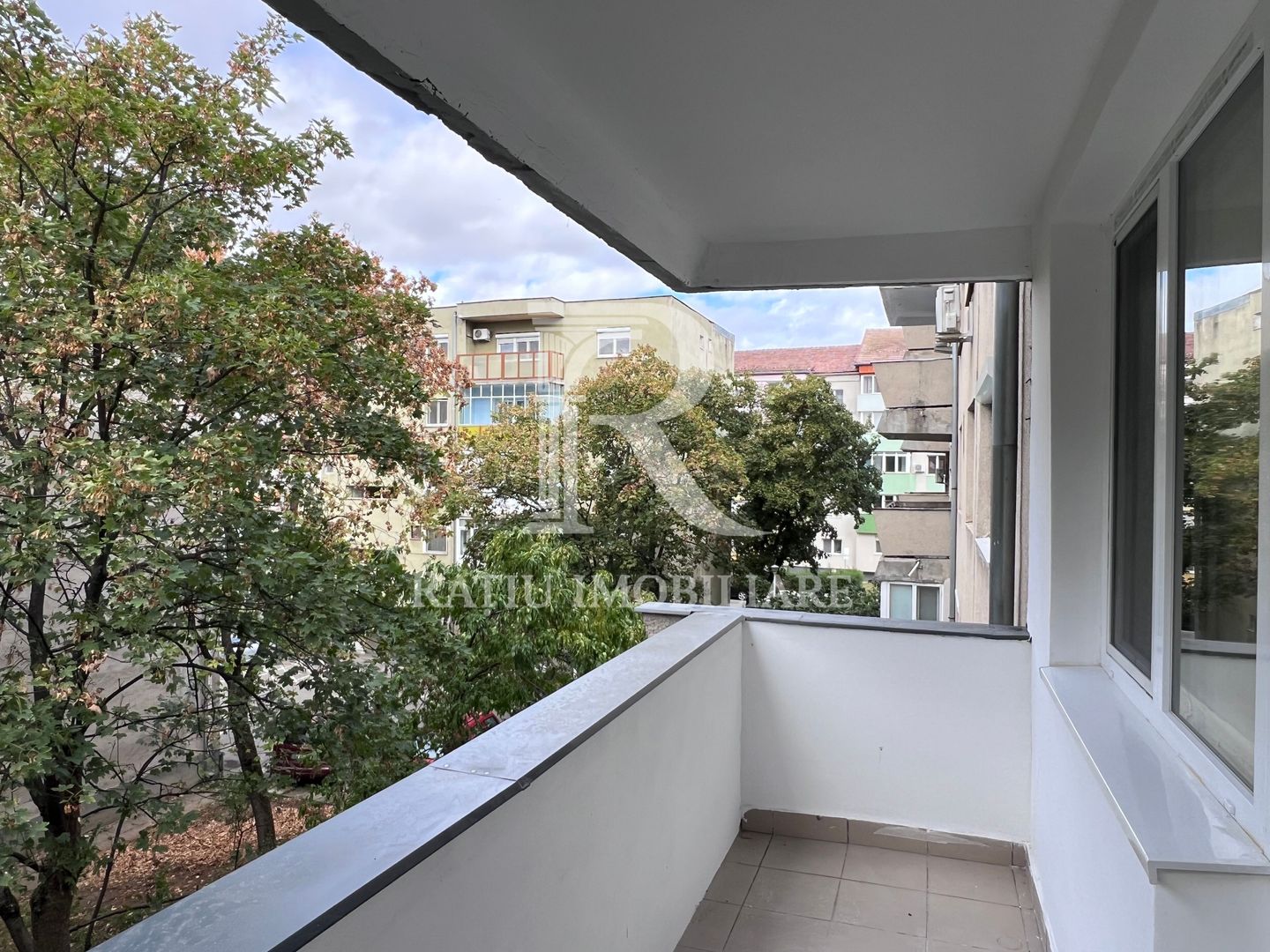 Apartament cu 2 camere | etaj 2 | Cantemir | Oradea - Poză 12