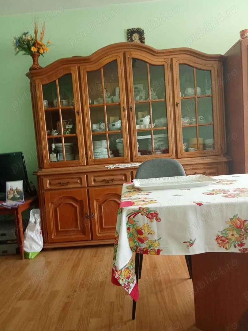 Apartament 4 camere Lipovei - Poză 1