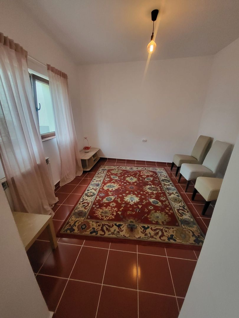 Casa mica, tip studio, centrala si curte proprie, 700 m distanta metrou Iancului - Poză 12
