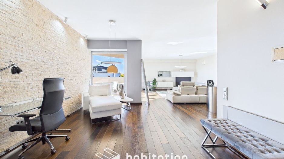 Rafinament și confort în Elisabetin – apartament cu terasă generoasă - Poză 11