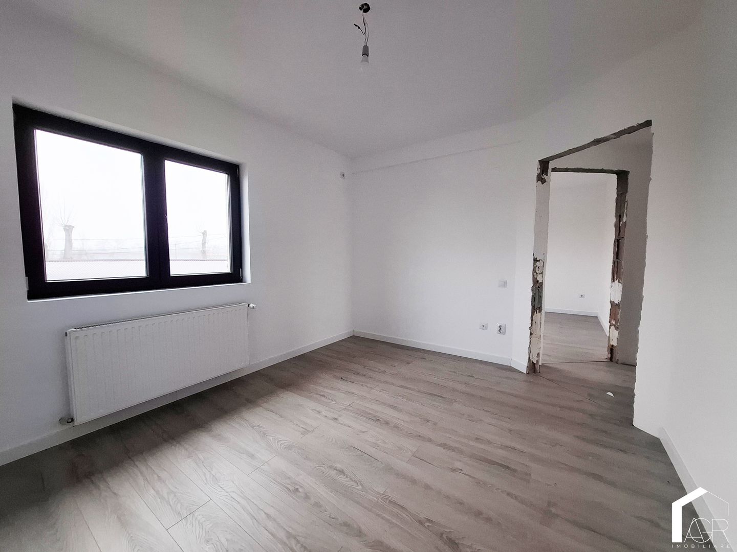 Casa P+1E+M, cu 5 camere, zona Rudului - Poză 13