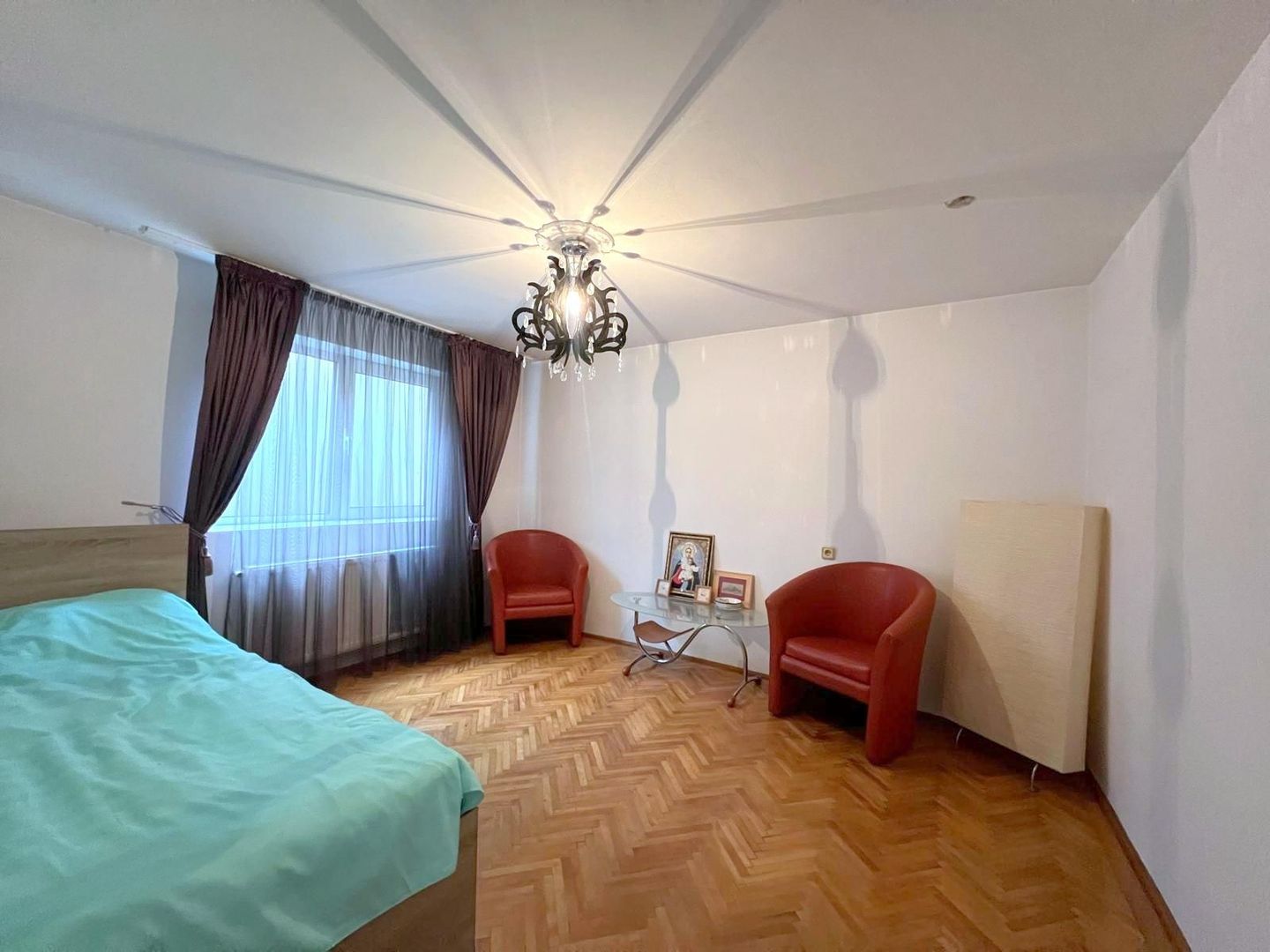 Teren 500 mp cu două clădiri Sisesti-Vatra Noua - Poză 6