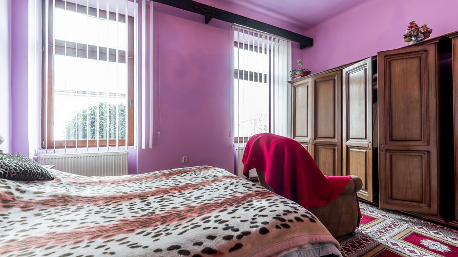 Apartament cu 3 Camere la Casă pe Strada I.L. Caragiale, Arad - Poză 2