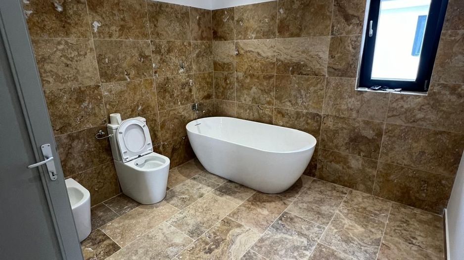 Casa la cheie 130mp 4 camere,2 băi,700mp teren,Livezeni - Poză 26