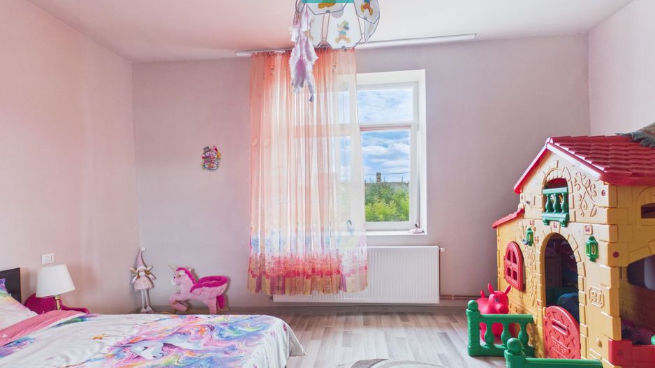 Casă individuală 3 camere,teren de 1500Mp Bătania - Poză 4