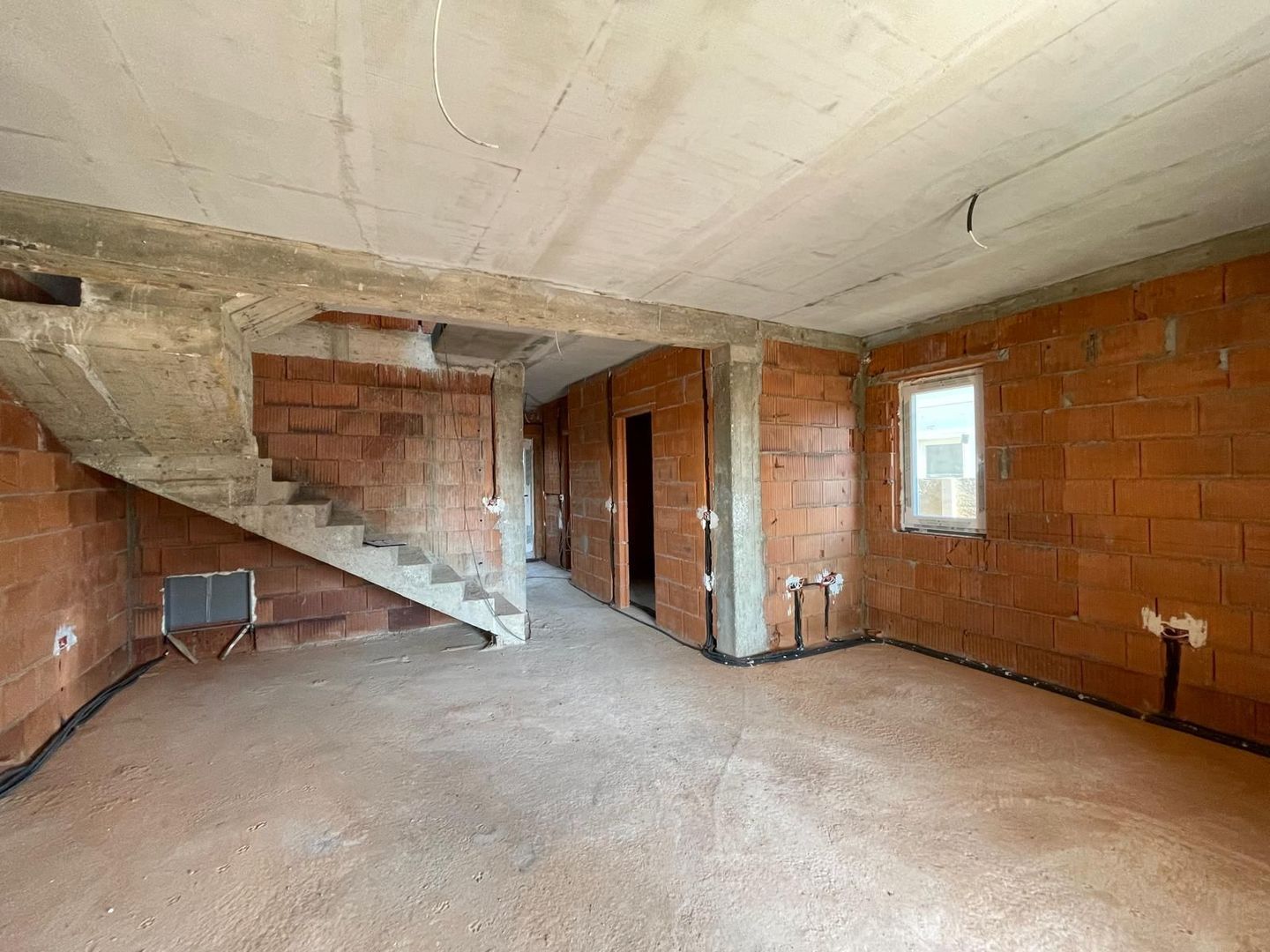 Duplex 3 dormitoare, predare la cheie Mosnita Noua - Poză 1