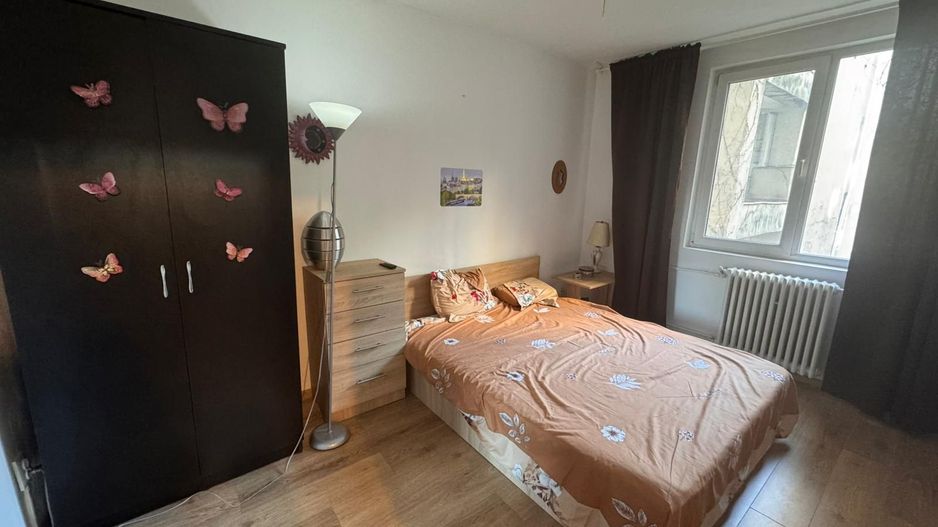 Universitate 2 camere 4/9 6 minute metrou - Poză 2