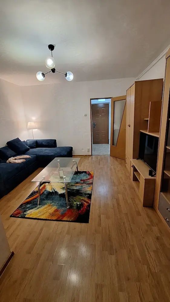 Garsoniera mobilata complet,  modernă, 3 min metrou Titan - Poză 1