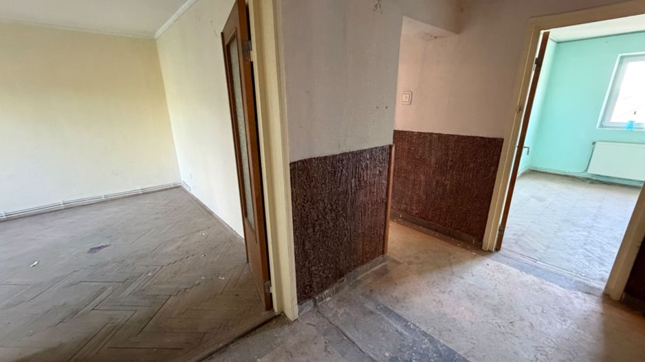 Apartament 3 camere, decomandat - Cugir - Poză 7