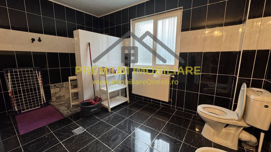 Casa de inchiriat in Onesti | Curte, Foisor, toate utilitatile - Poză 7