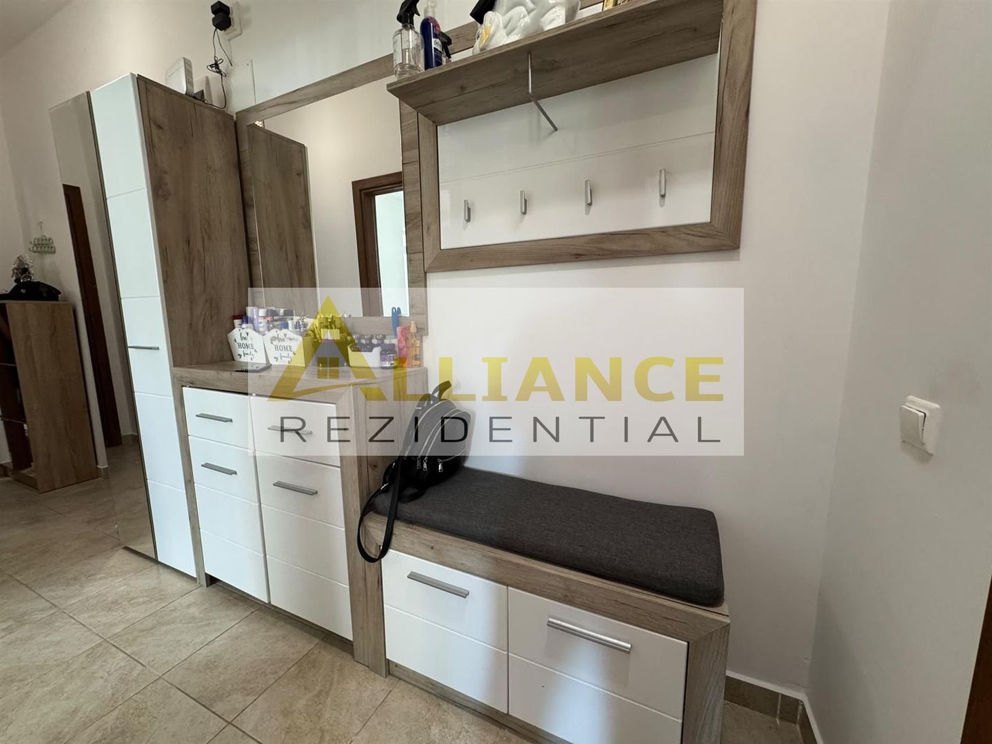 [SECTOR 3] Apartament 2 camere Mobilat si Utilat + Parcare - Poză 2