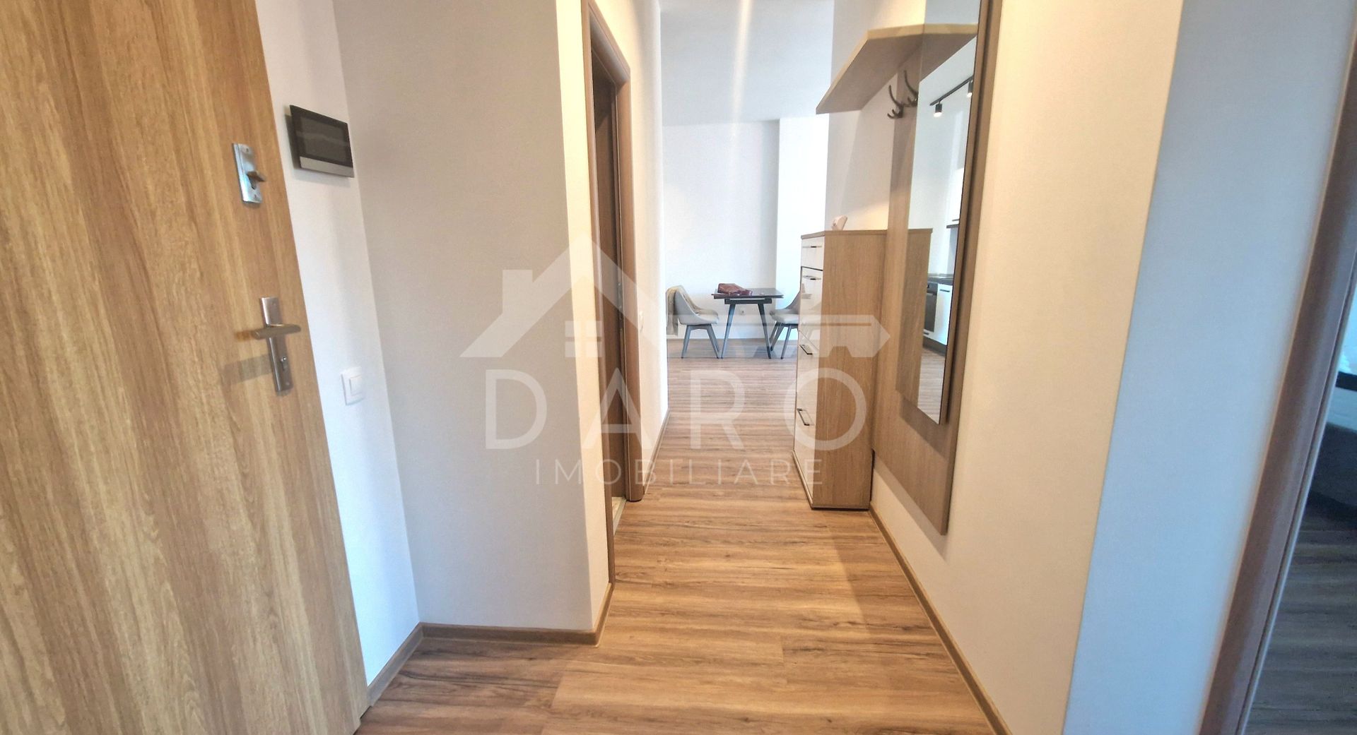 Apartament de inchiriat cu 3 camere , strada Papiu Ilarian - Poză 5