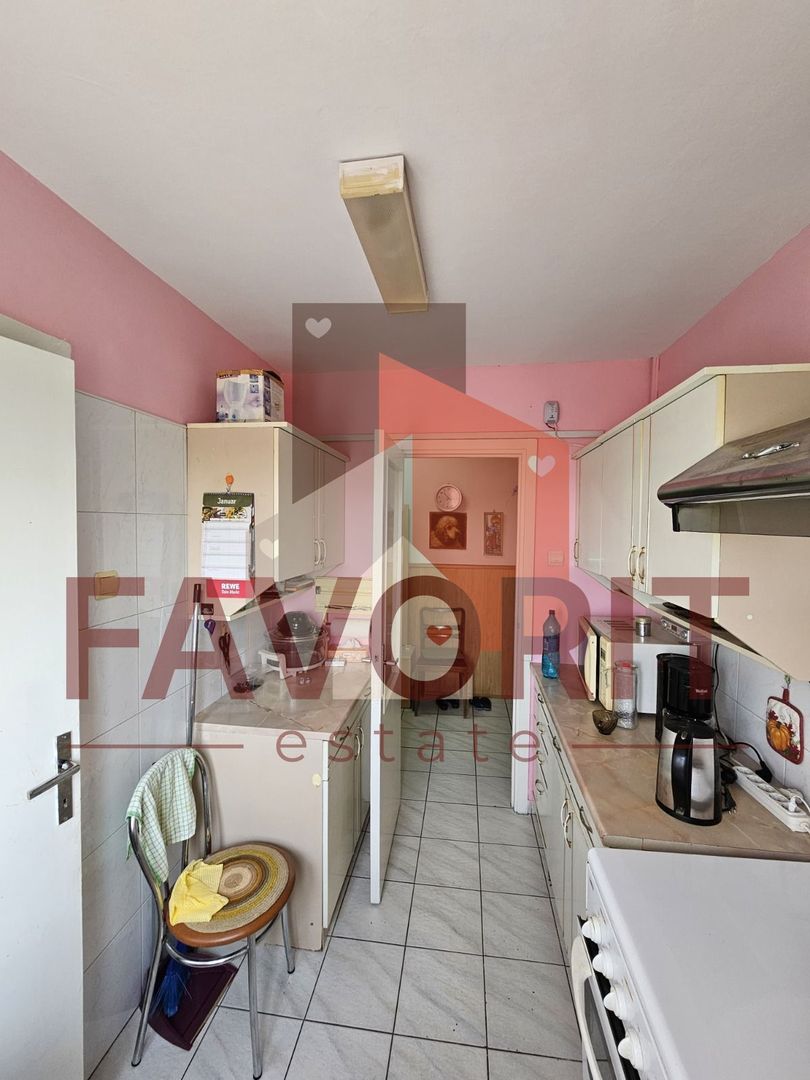 3 camere, semidecomandat | centrala proprie | mobilat si utilat | zona excelenta - Poză 11