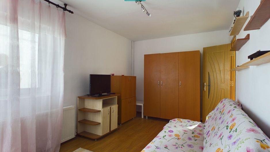 Apartament cu 1 cameră lângă universitate - Poză 1
