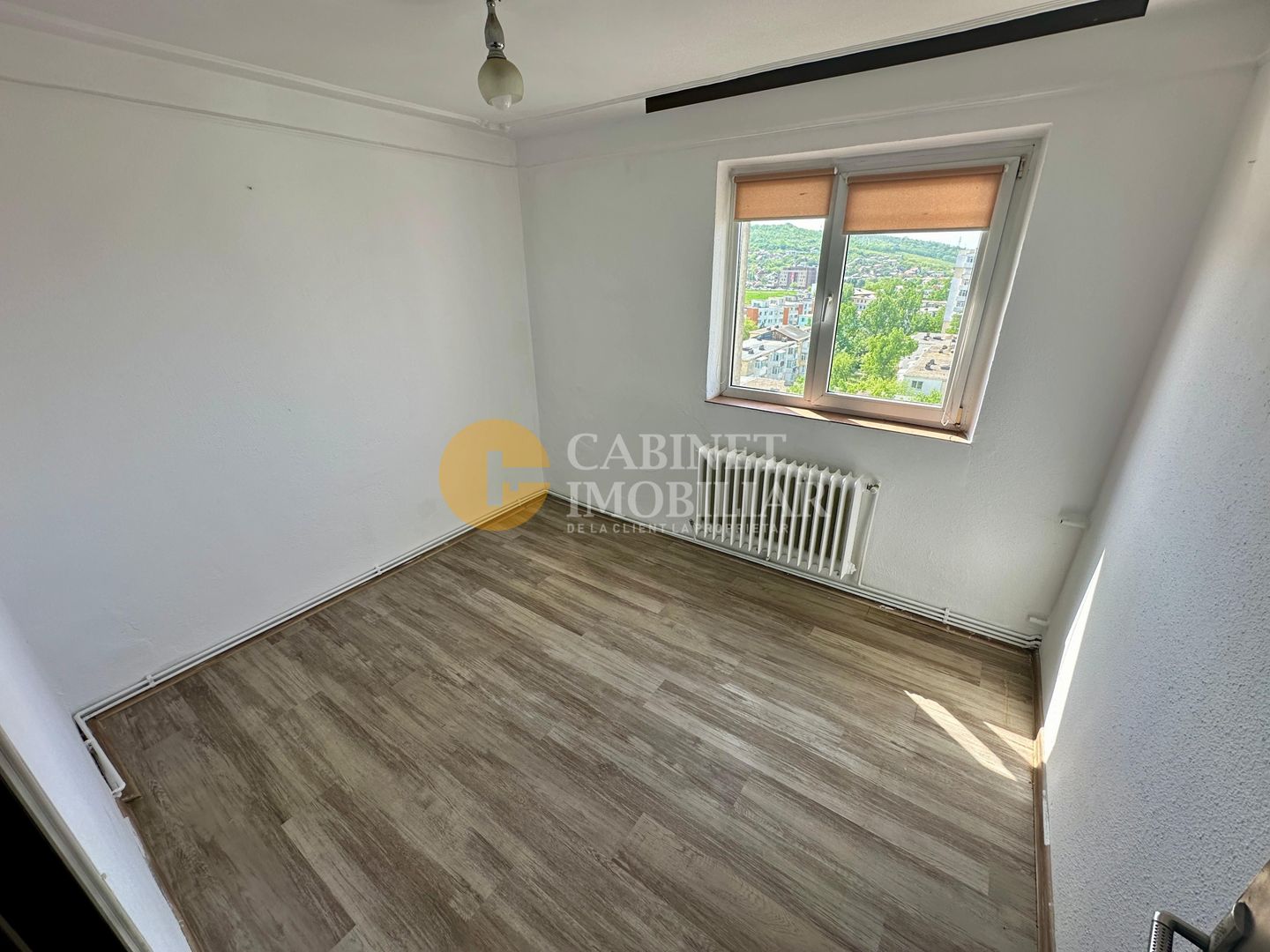 2 Camere Decomandat - Zona Alexandru Cel Bun - Rond 28 - Poză 5