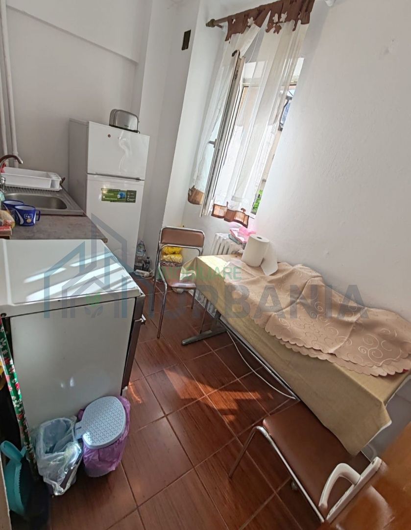 Apartament 1 cameră, Piața Unirii, bloc Tarom, parter - Poză 4